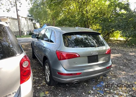 2010 Audi Q5 Premium Plus from USA, damaged, VIN WA1LKBFP2AA082648